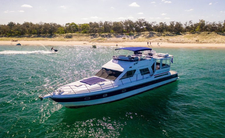 Bacchus boat hen v2